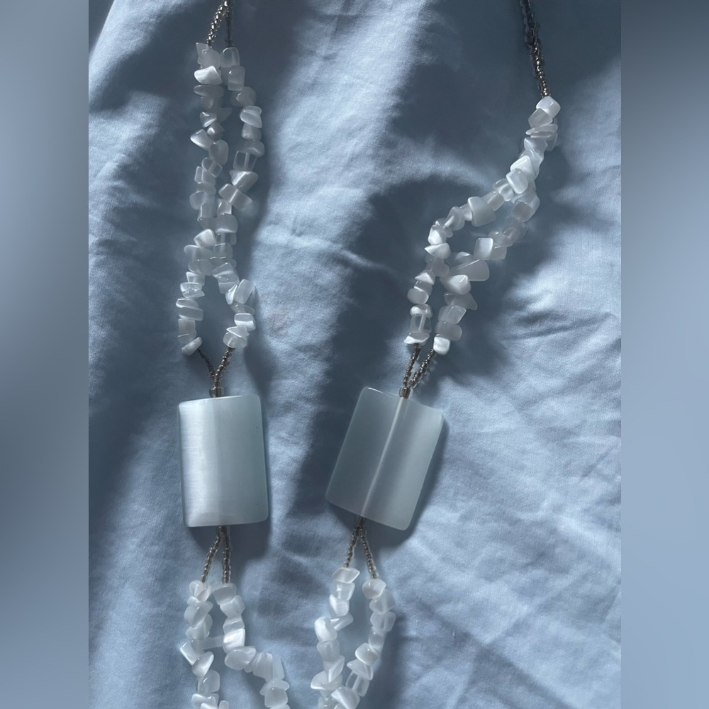 White stone necklace